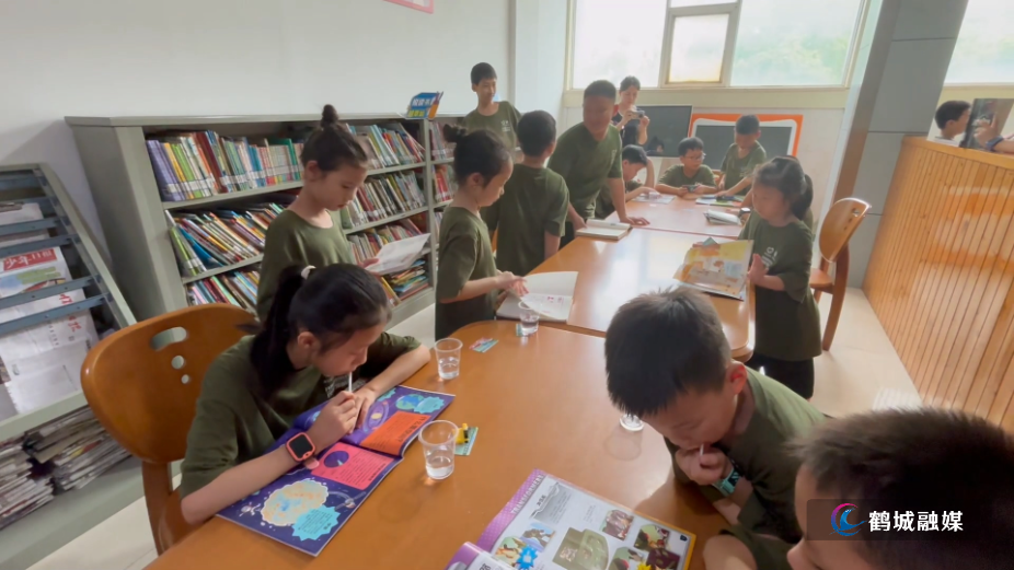 鹤城区图书馆开展国庆系列文化活动-开放期间.mp4_20260930_155058.jpg 鹤城区图书馆开展国庆系列文化活动-开放期间.mp4_20260930_155058.jpg
