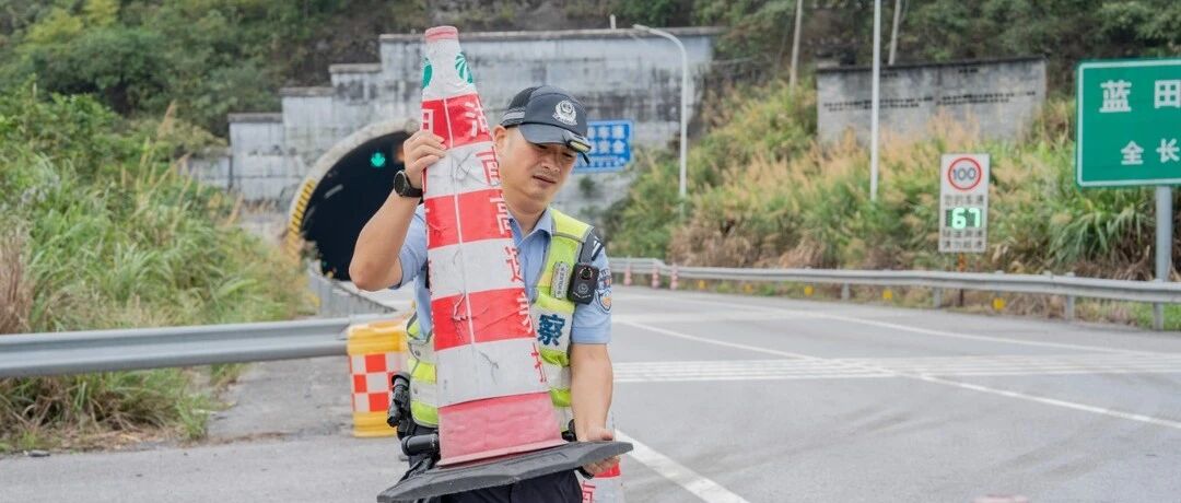 心里装着赶路的人——记第八届湖南省“人民满意的公务员”刘海洋