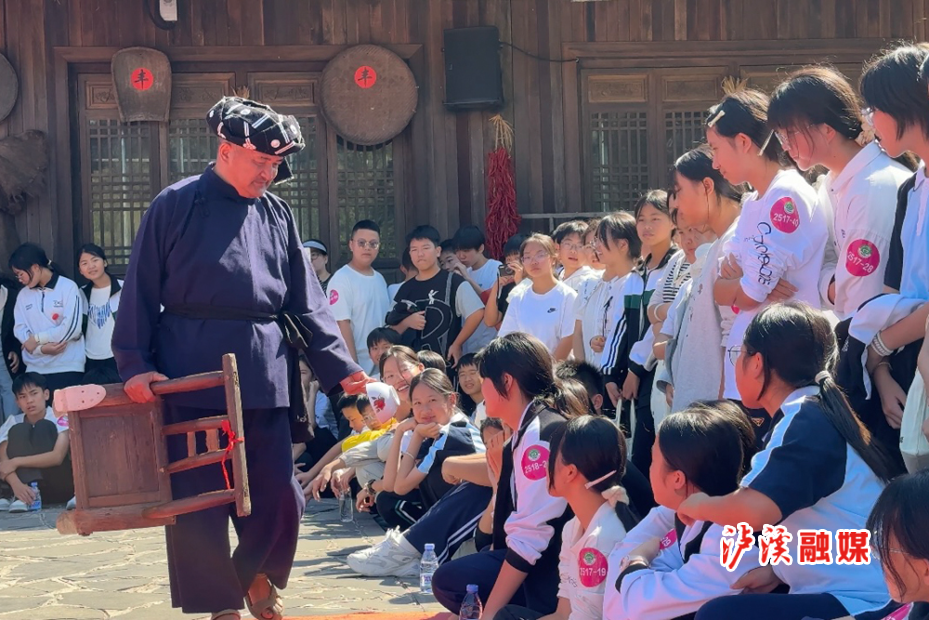 十八洞研学 (2).jpg 十八洞研学 (2).jpg