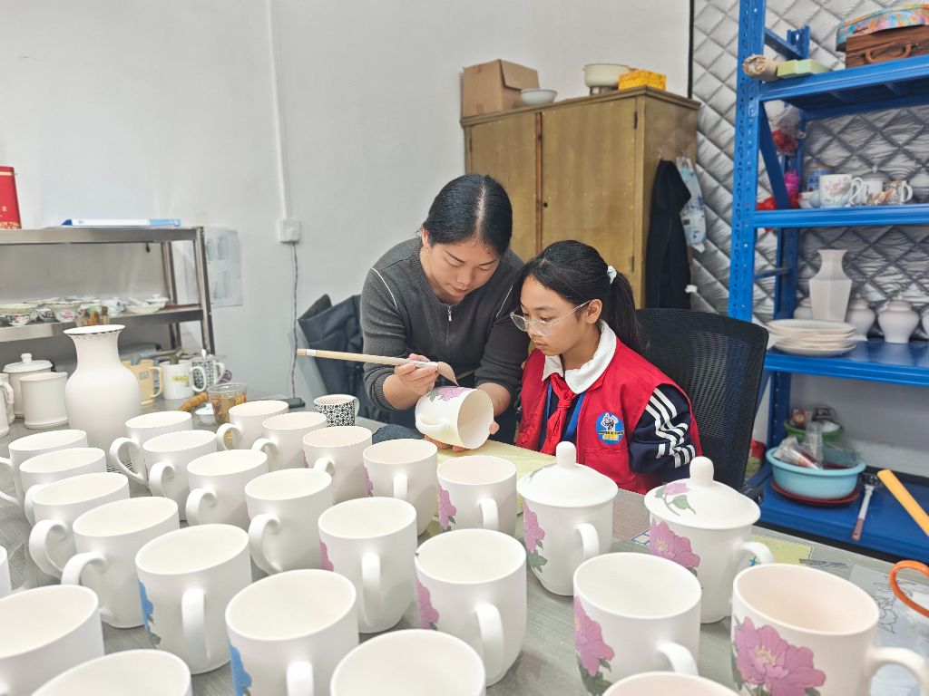 彩绘.jpg