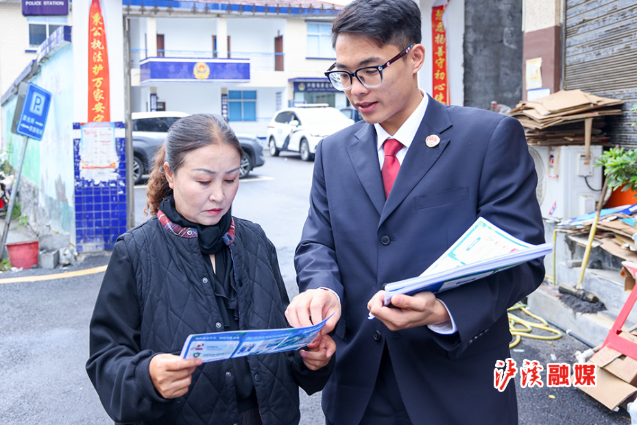 检察院溶洞和公益诉讼宣传 (2).JPG