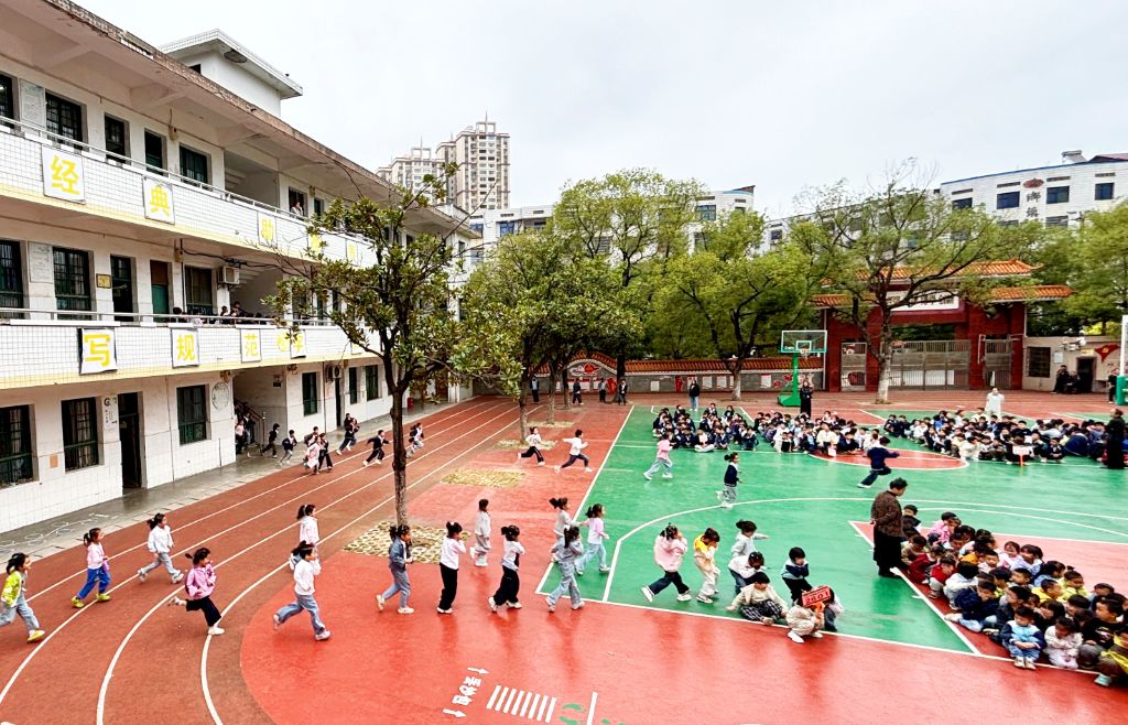 消防安全疏散及防踩踏演练 (2).jpg