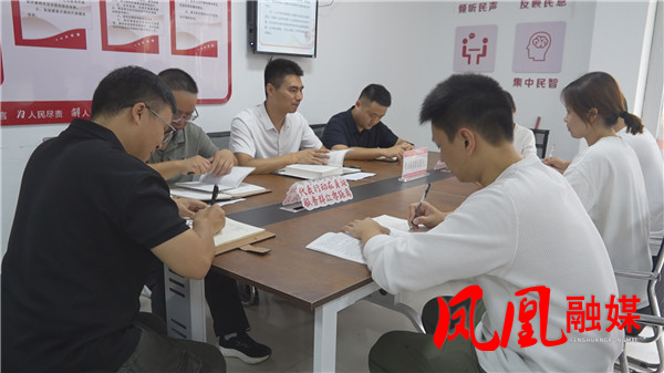 Still1021_00057.jpg