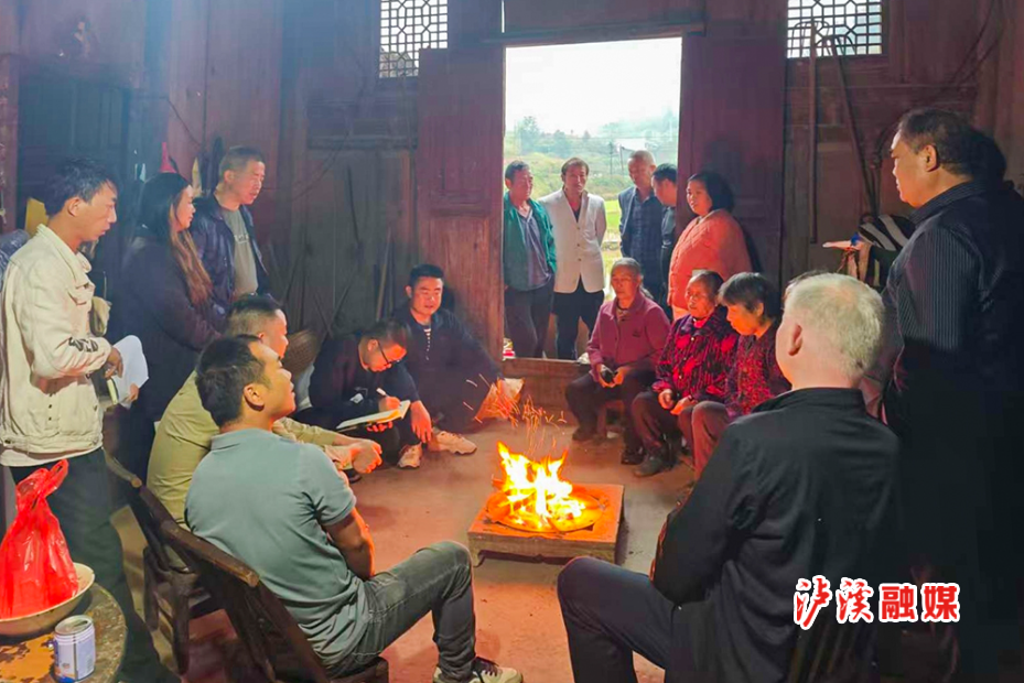 白羊溪院坝会.jpg2.jpg