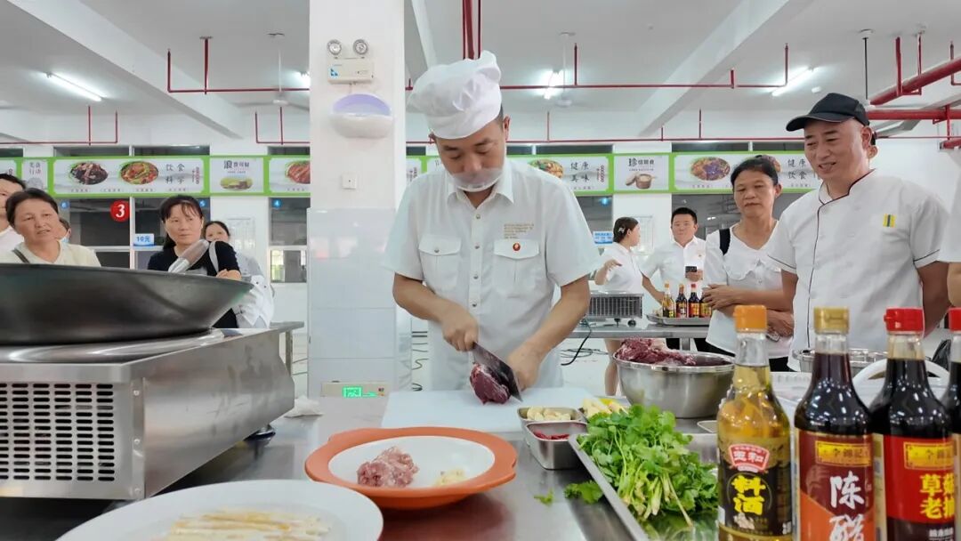学校厨师培训.jpg