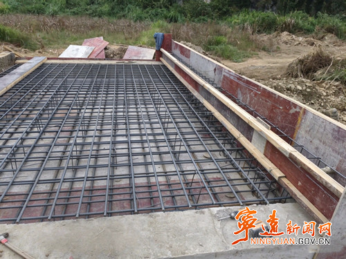 宁远县清水桥镇:便民桥铺就振兴路_副本500.jpg 宁远县清水桥镇:便民桥铺就振兴路_副本500.jpg