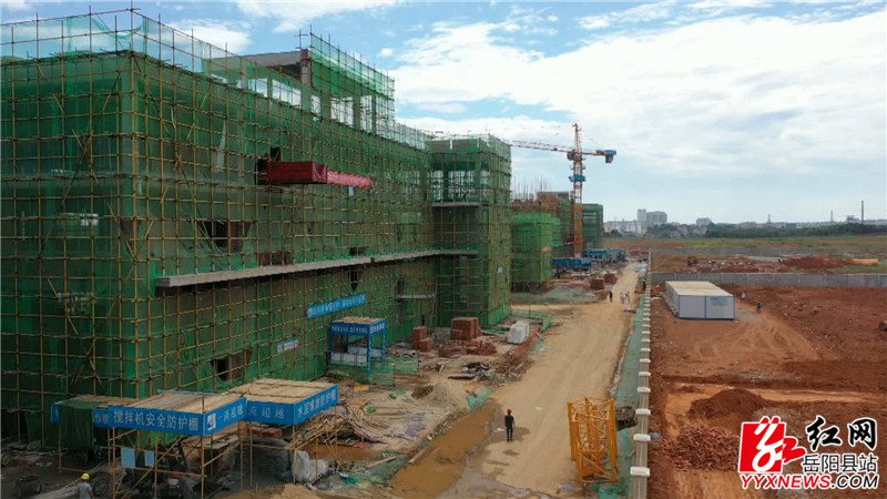 标准化厂房建设现场 (1).JPG