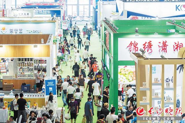 2021（第六届）中国国际食品餐饮博览会顺利闭幕，共接待观众15.6万人次