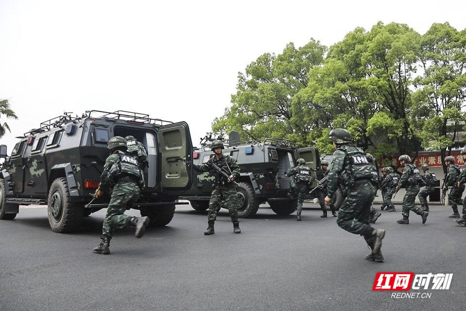 節日不忘備戰武警衡陽支隊開展戰備拉動演練