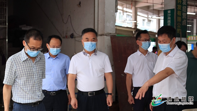 毛运鸿督导市场片区创文巩卫工作+(1).JPG