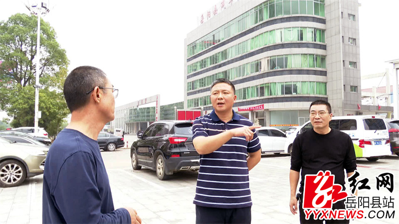 汽车站.JPG