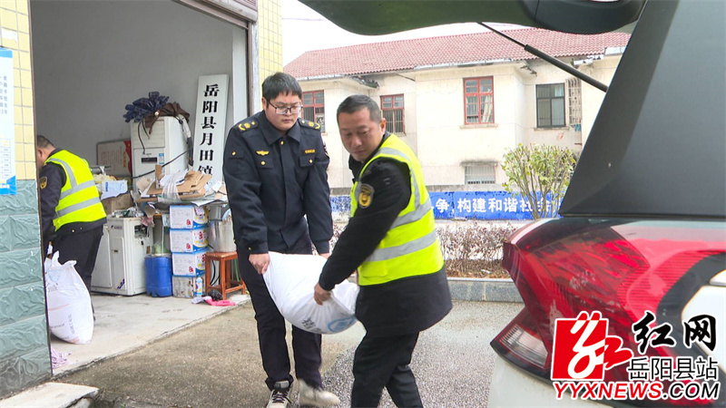 运送工业盐.JPG