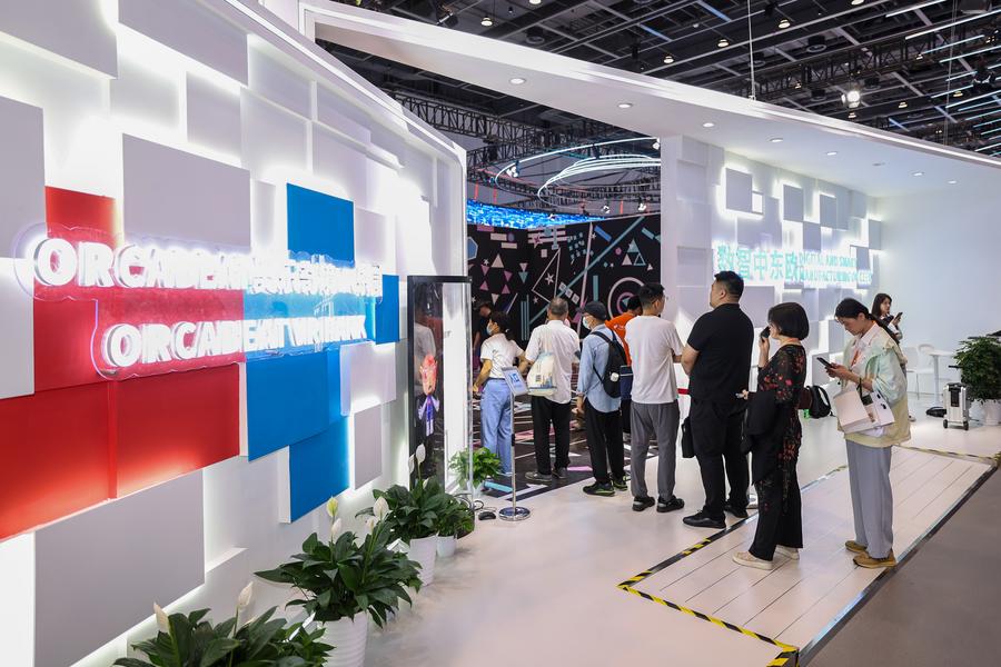 新华社的头条新闻：超越博览会：中国如何为全