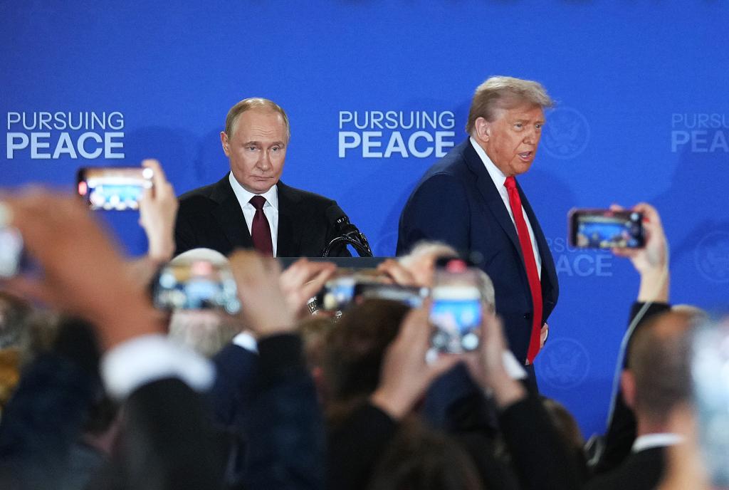 特朗普与普京长通话“会面”“战斧”成为话题