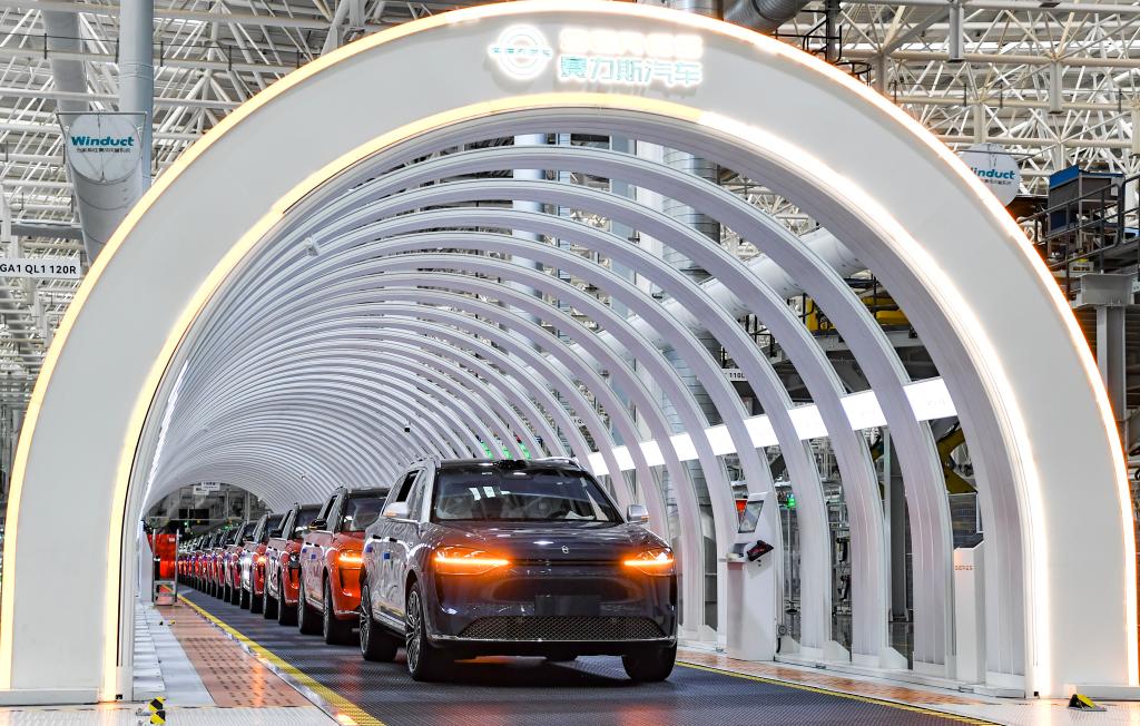 新华鲜报·“十四五”亮点丨连续15年全球第一！大国制造凸显硬核实力