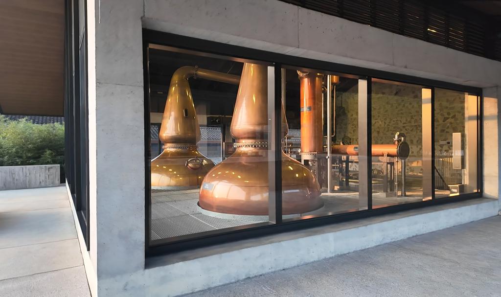 四川峨眉山脚下：中法合